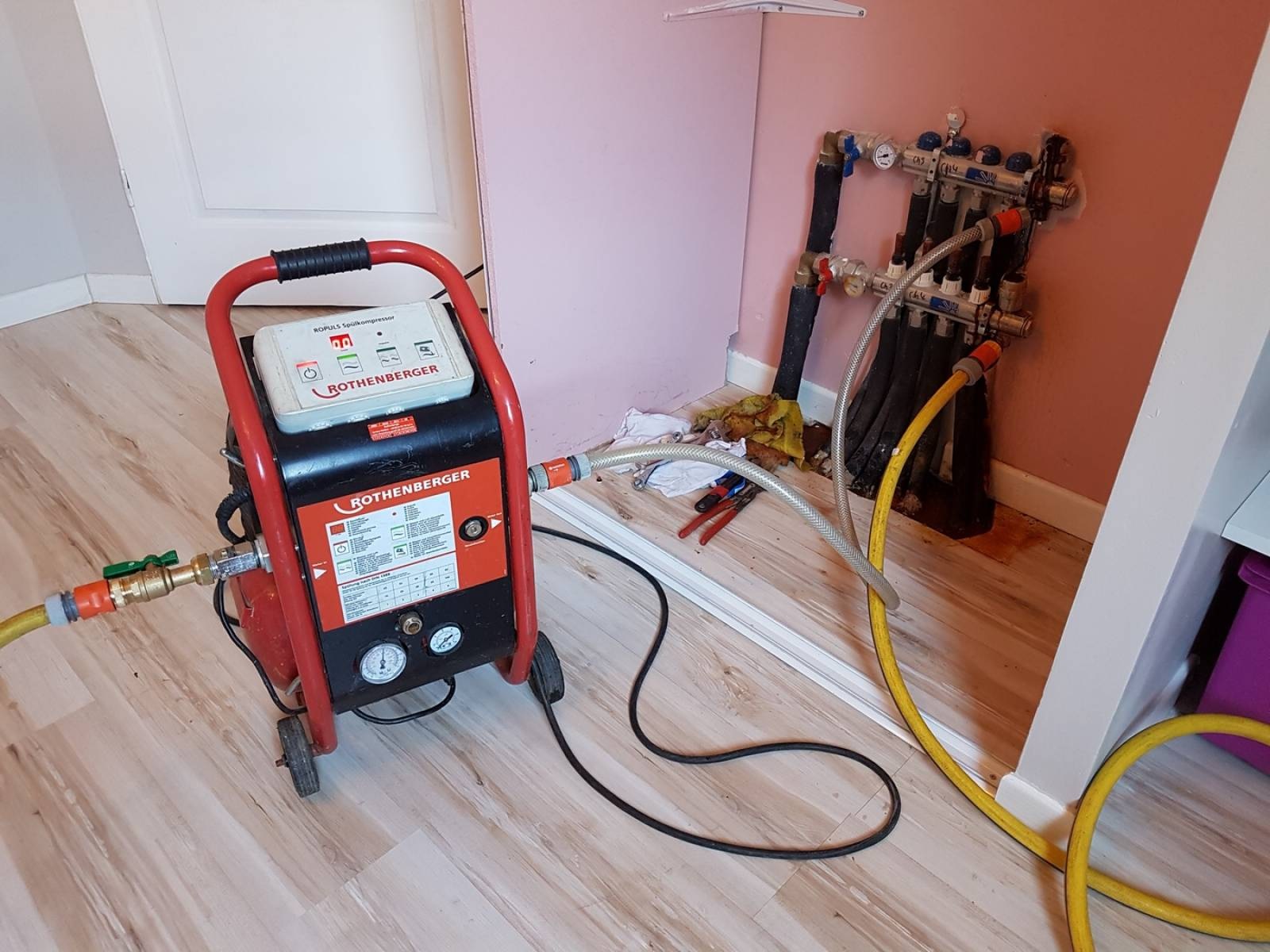 Pendik Doğu Vaillant Hermetik Şofben Kombi Bakımı